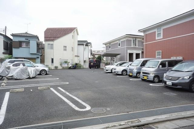 【駐車場】