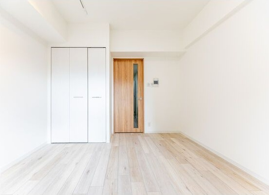 西宮市深津町の賃貸マンションの居間・リビング