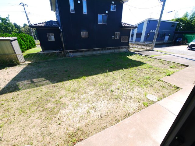 山武郡横芝光町宮川　中古戸建の庭|内装リフォーム済み令和8年9月済  オール電化 敷地約103坪 お庭でBBQが可能です 駐車4台可能