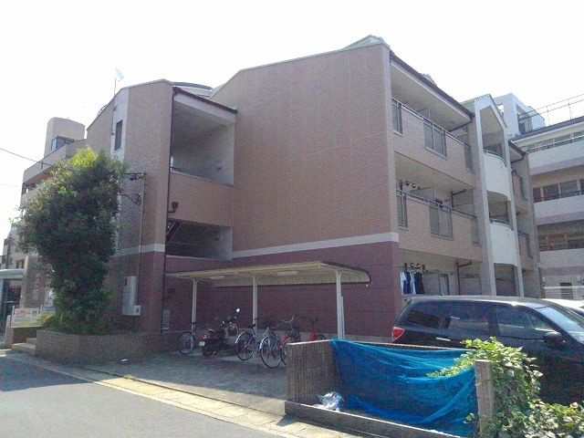 ジュネスの外観