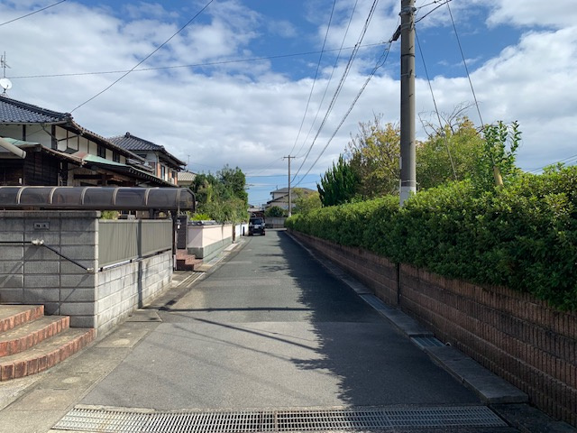 岡垣町旭台二丁目 （C-14）の前面道路含む現地写真
