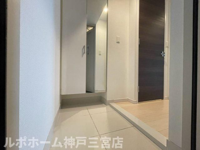 アーバネックスみなと元町の玄関