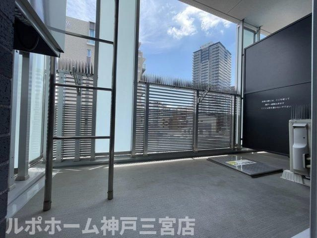 アーバネックスみなと元町のバルコニー
