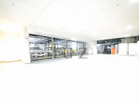 アールケープラザ新横浜Ⅱの駐車場