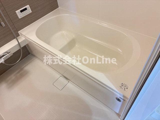 八尾市南植松町４丁目のアパートの浴室