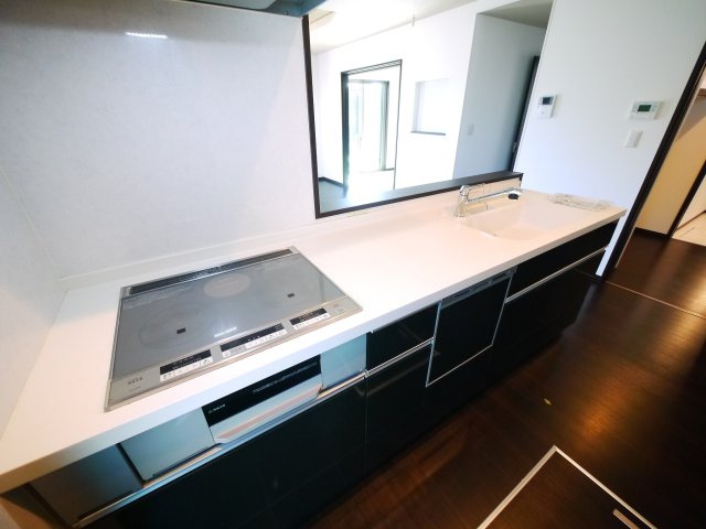山武郡横芝光町宮川　中古戸建のキッチン|内装リフォーム済み令和8年9月済  オール電化 敷地約103坪 お庭でBBQが可能です 駐車4台可能
