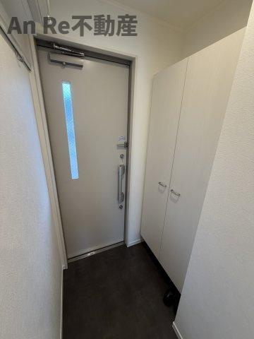 グランメゾンⅠの玄関|別部屋イメージ写真