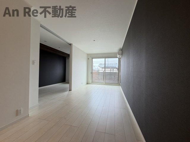 グランメゾンⅠの居間・リビング|別部屋イメージ写真