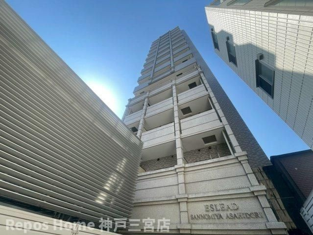 エスリード三宮旭通の外観