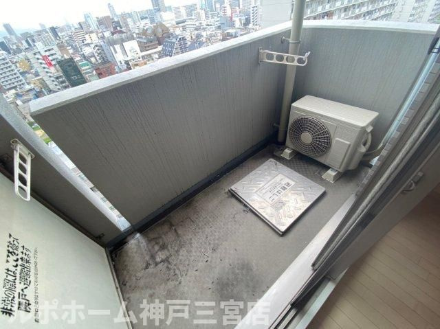 エスリード三宮旭通のバルコニー