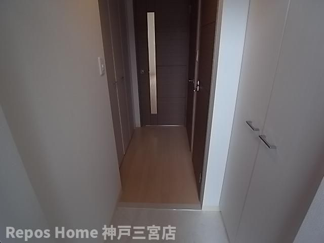 エスリード神戸海岸通の玄関