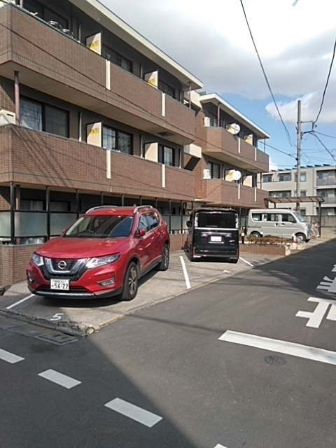 ＬｉＬｉ　Ｍｕｋａｉｈａｒａの駐車場