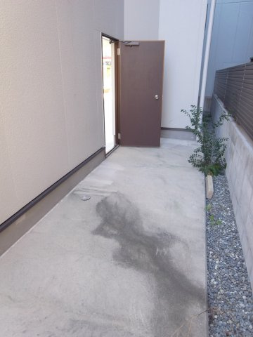豊中市北条町３丁目の倉庫