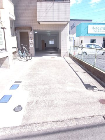豊中市北条町３丁目の倉庫