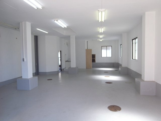 豊中市北条町３丁目の倉庫