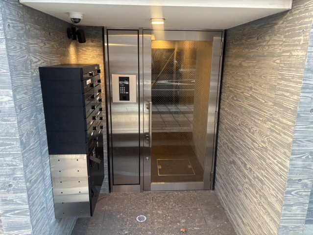 File Flats KAWAGUCHI-HONCHO(のエントランス