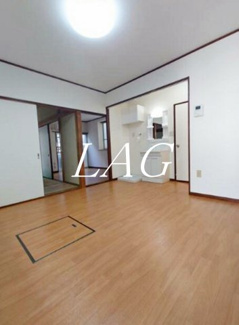 【居間・リビング】 | カーサ坪井 | 洋室のお部屋です。