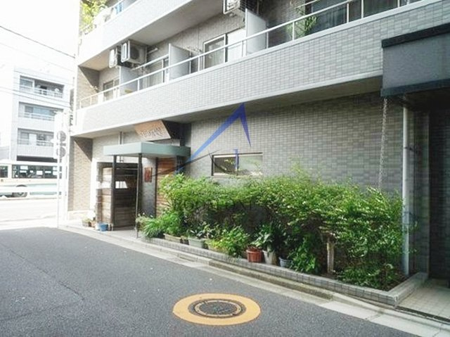 スカイコート武蔵関・伊勢亀ビル