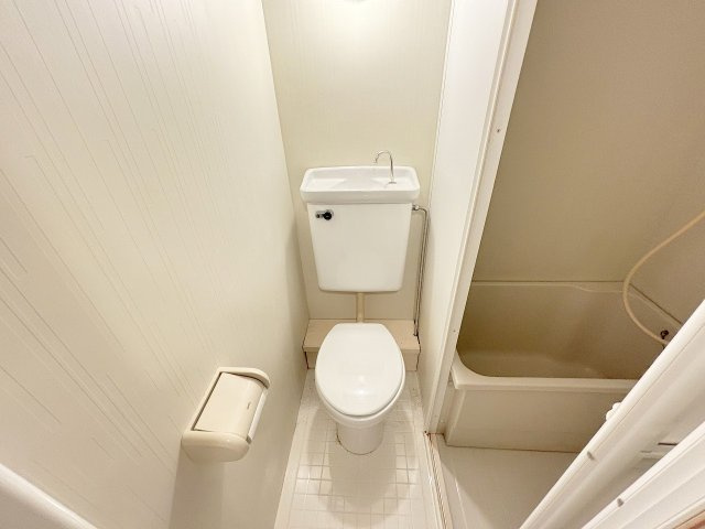 北中島マンションのトイレ