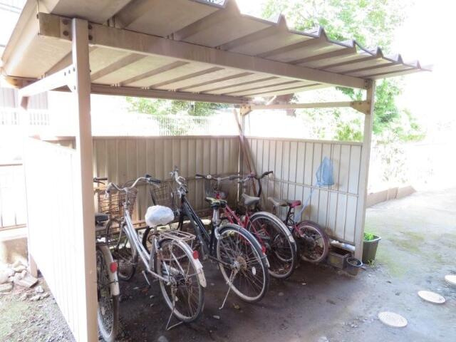 ハイツ松本のその他共用部分|自転車置場