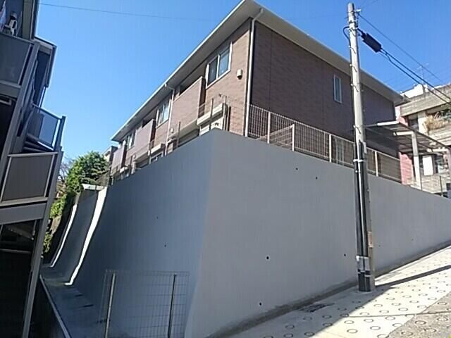 サンウッド横濱浦島丘の外観