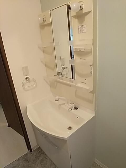 サンウッド横濱浦島丘の洗面所