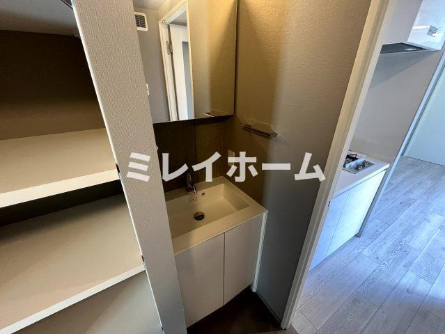 GENOVIA大森町の独立洗面台
