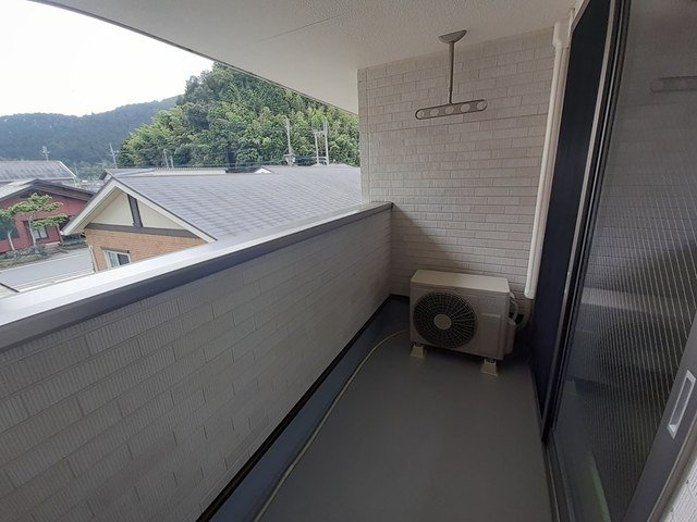 ボヌール・メゾン　篠山のバルコニー