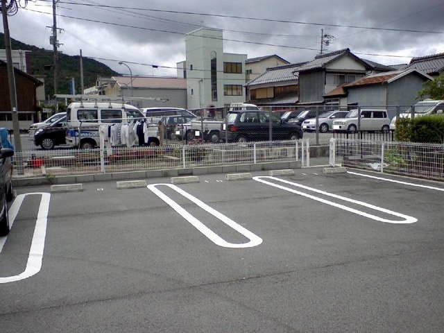 スカイハイツの駐車場