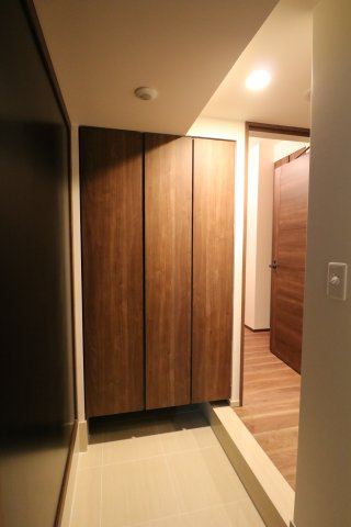 【玄関】