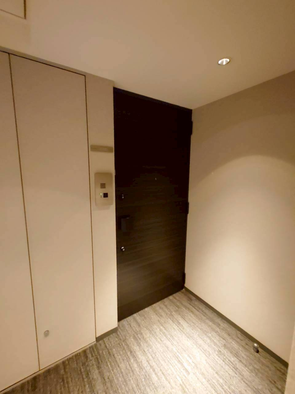 【玄関】