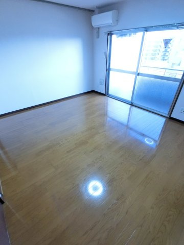 ルーラル十五番館の洋室|※中部屋タイプ