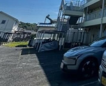 八王子市上柚木の賃貸マンションの駐車場