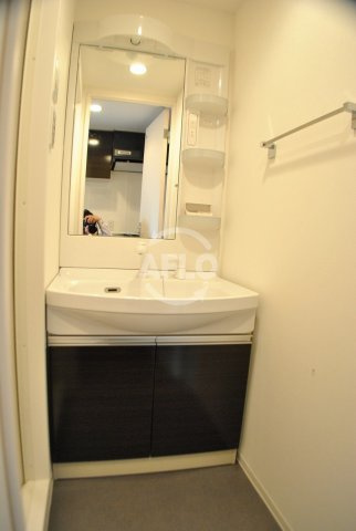 プレミアムコート谷町4丁目の独立洗面台|プレミアムコート谷町4丁目　独立洗面台
