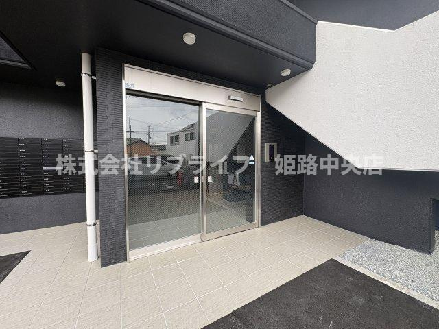 ＭＩＳＴＲＡＬ千代田町のエントランス