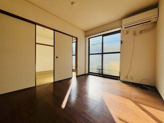 川崎市多摩区宿河原２丁目の賃貸マンションの居間・リビング