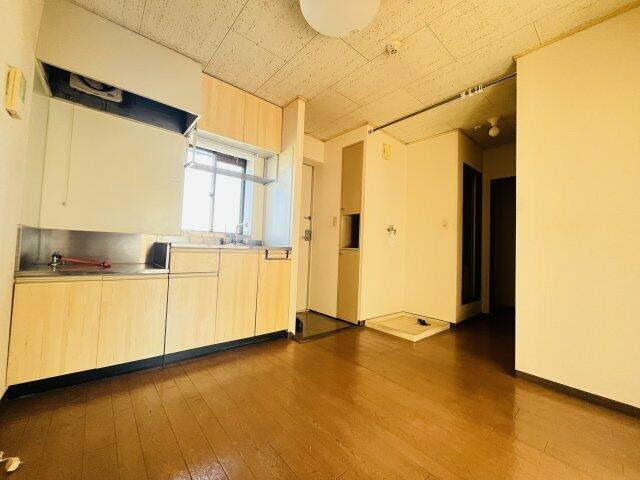 川崎市多摩区宿河原２丁目の賃貸マンションの居間・リビング