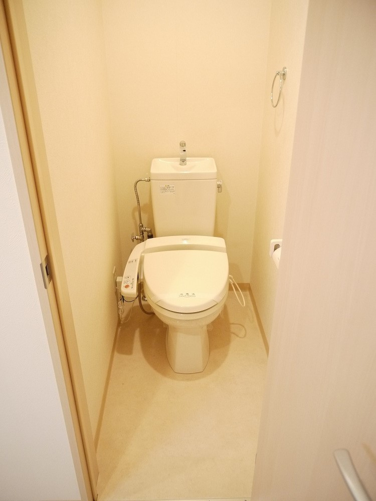 トップハウス垂水　Ⅱのトイレ|落ち着いたトイレです