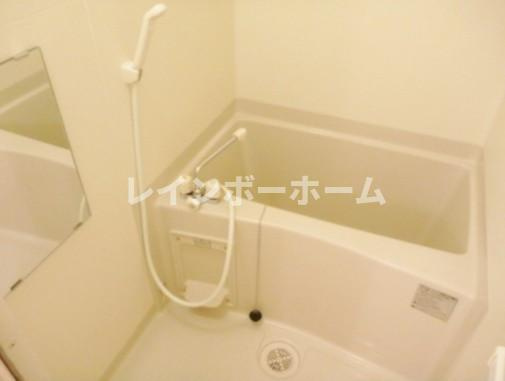 八千代市八千代台南３丁目のアパートの浴室