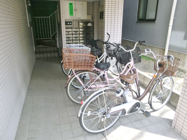 荻原マンションのその他共用部分|自転車置けます！