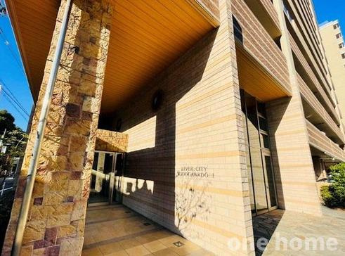 リーベルシティ淀川通のエントランス|◆スタイリッシュなマンションエントランスです！