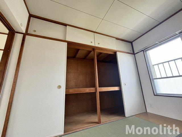 光明台30号棟の収納