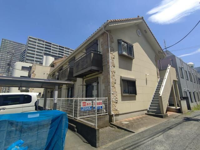八王子市南新町のアパートの外観