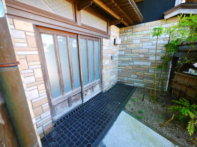 山武郡横芝光町横芝　中古戸建の庭|敷地約373坪  6SDK 庭園本格和風住宅 JR総武本線横芝駅徒歩約7分 