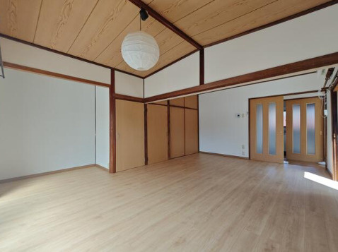 緒方貸家 本家西の居間・リビング