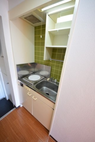 千葉市中央区新宿１丁目の賃貸マンションのキッチン