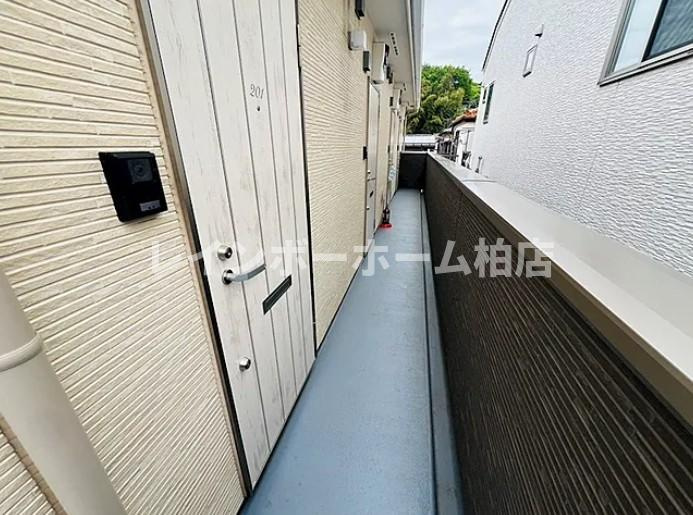 特典：仲介手数料が不要です‼のエントランス