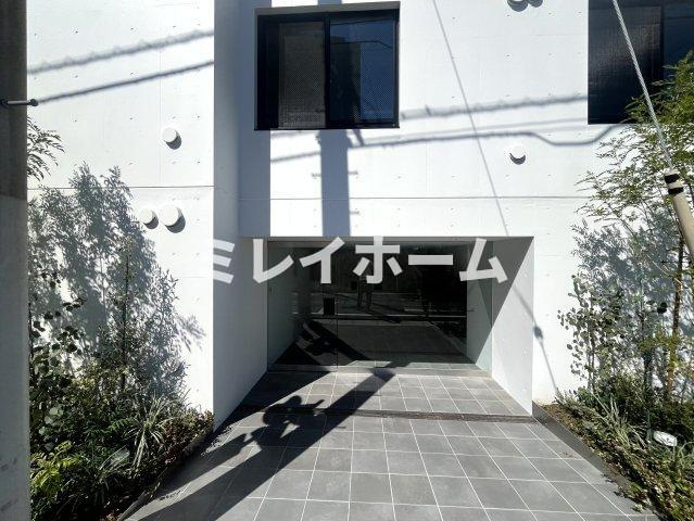 GENOVIA大森町のエントランス