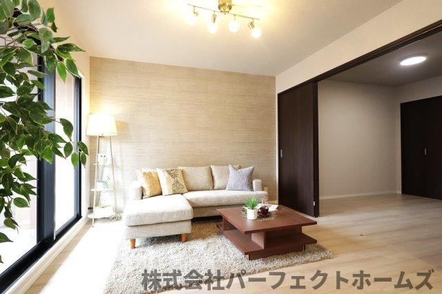 【居間・リビング】の画像