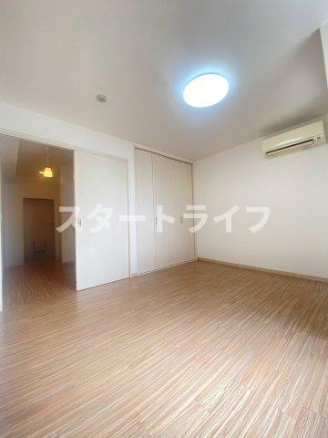 大阪市都島区都島本通２丁目の賃貸マンションの寝室